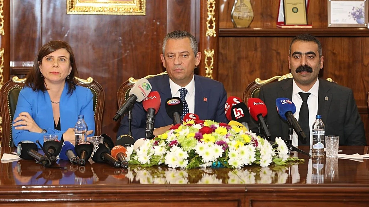 CHP Genel Başkanı &Ouml;zel&rsquo;den Amedspor yorumu