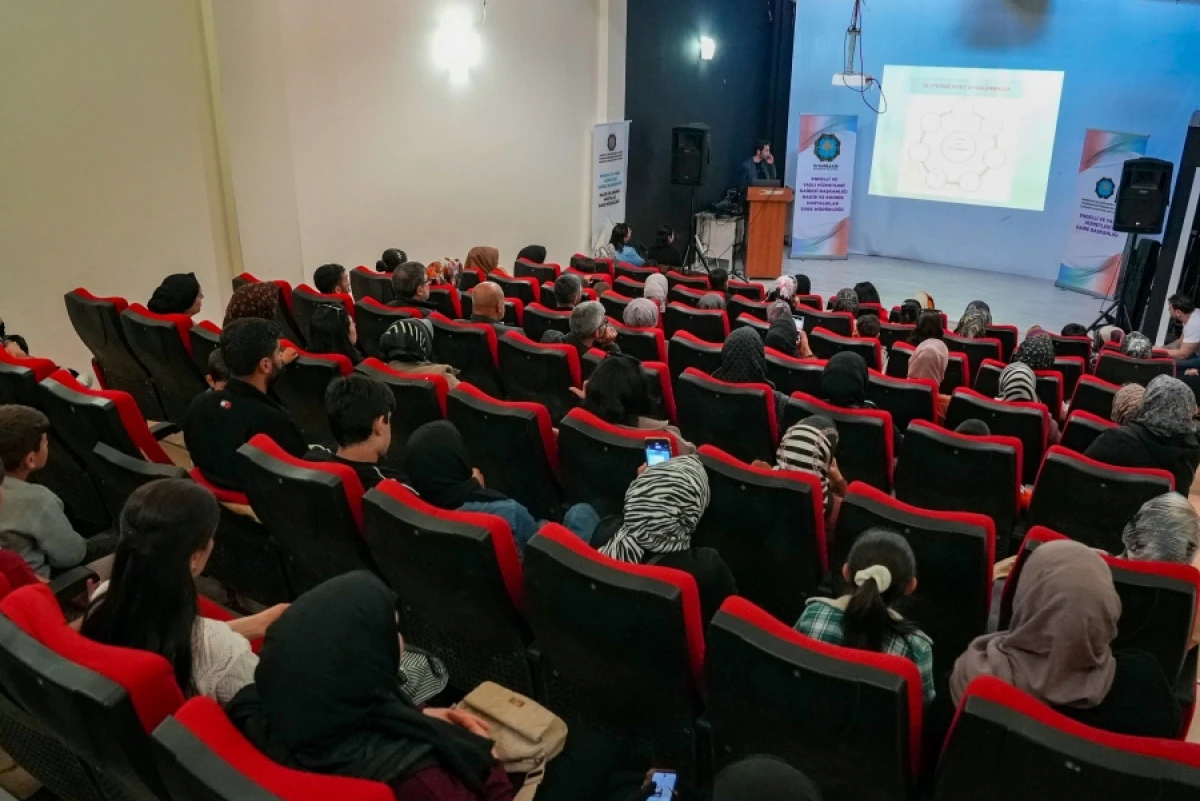 &Ccedil;&ouml;lyak hastalarına gl&uuml;tensiz yaşam eğitimi