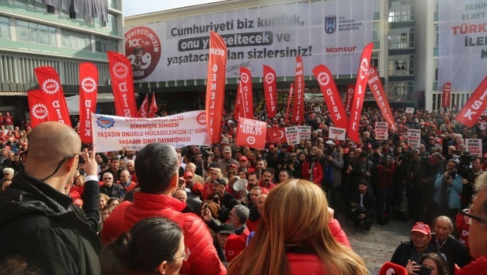 DİSK’in Ankara yürüyüşü: Birlikte mücadele ederek kazanacağız