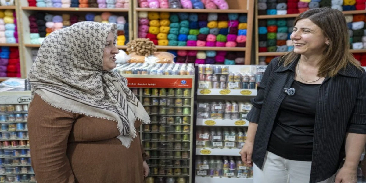 Diyarbakır B&uuml;y&uuml;kşehir Belediyesi Bağlar esnafını dinledi