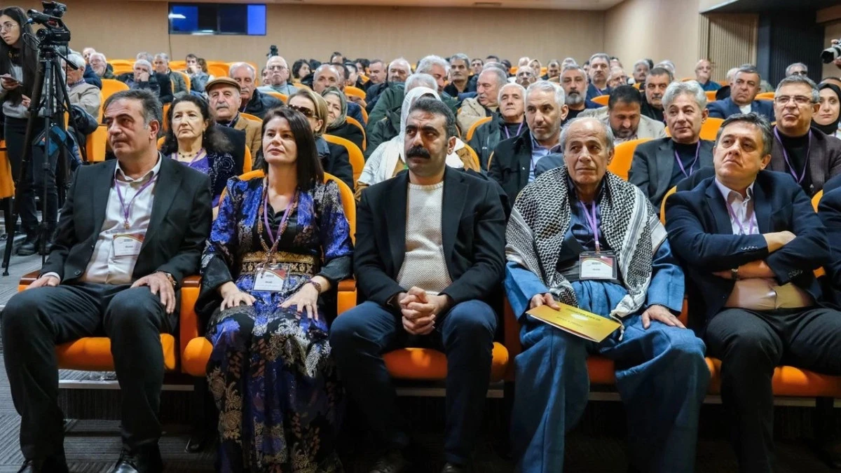 Diyarbakır &lsquo;Demokratik Birlik İnisiyatifi&rsquo; se&ccedil;imi yapıldı