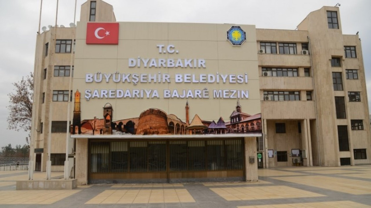 Diyarbakır kayyımından mazbata öncesi ivedi taşınmaz devri: İşte belgesi