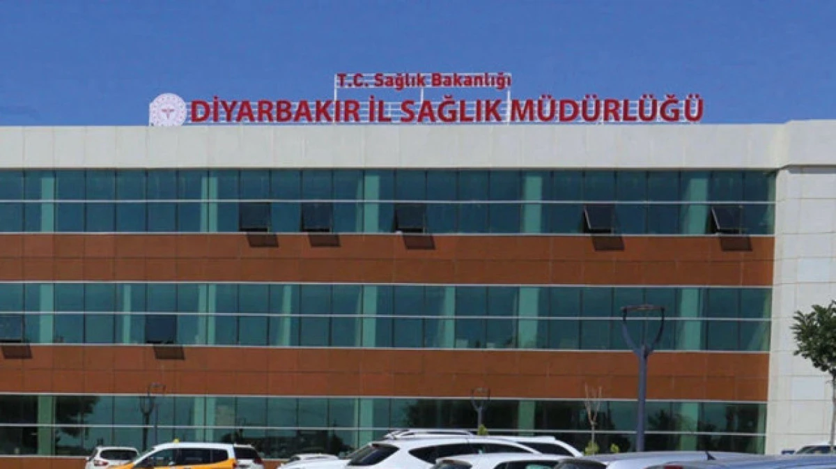 Diyarbakır sağlıkta deprem: Peş peşe istifa