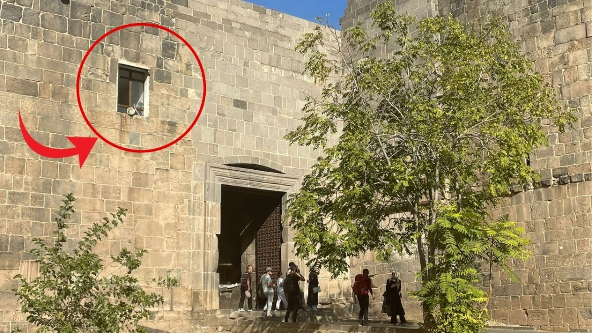 Diyarbakır Surlarına ihanet: Kale bedenine pencere açtılar