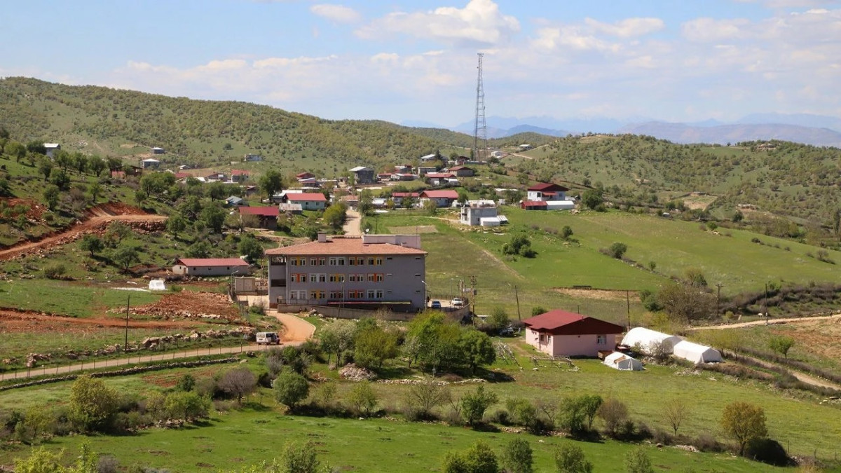 Diyarbakır’da 15 hane için seferber olan ekipler, sorunu 4 günde çözdü