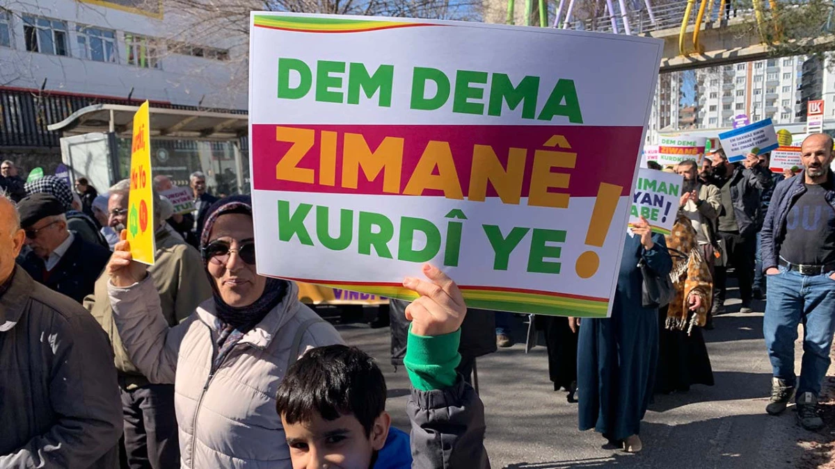 Diyarbakır&rsquo;da 21 Şubat Anadil G&uuml;n&uuml;: K&uuml;rt&ccedil;eye stat&uuml;