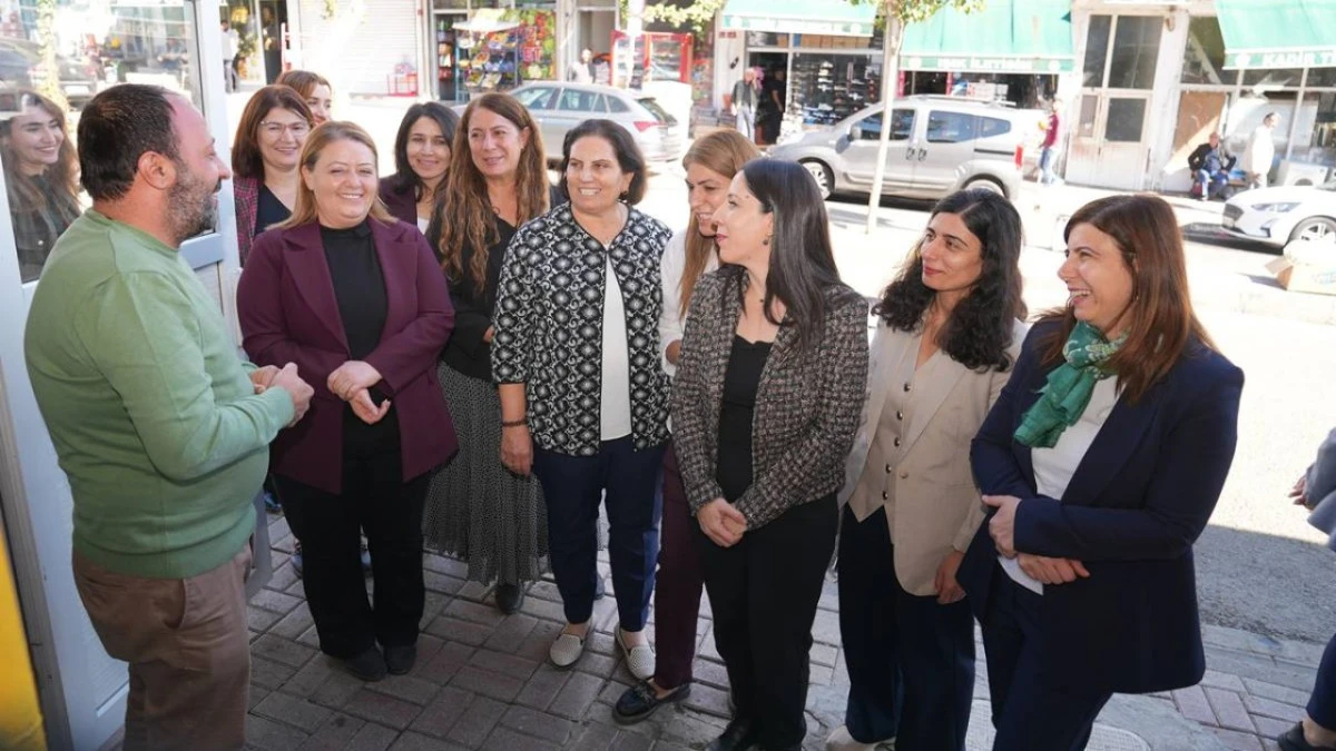 Diyarbakır’da kadın eşbaşkanlar esnafı ziyaret etti
