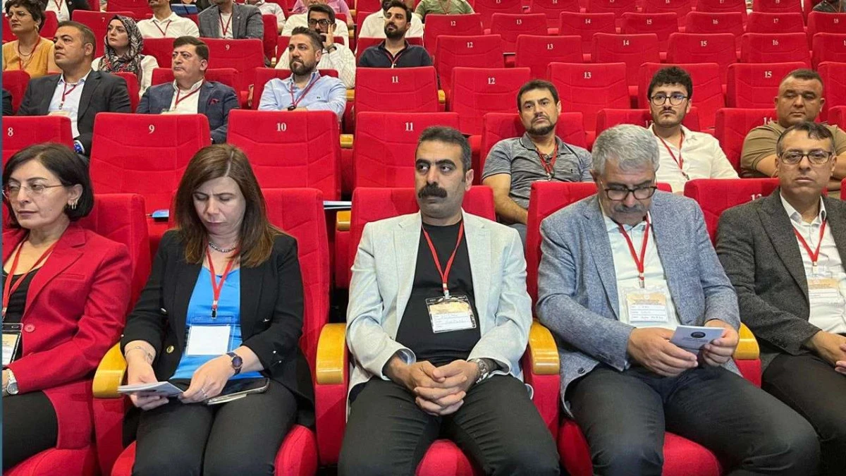 Diyarbakır’da madde bağımlılığı masaya yatırıldı