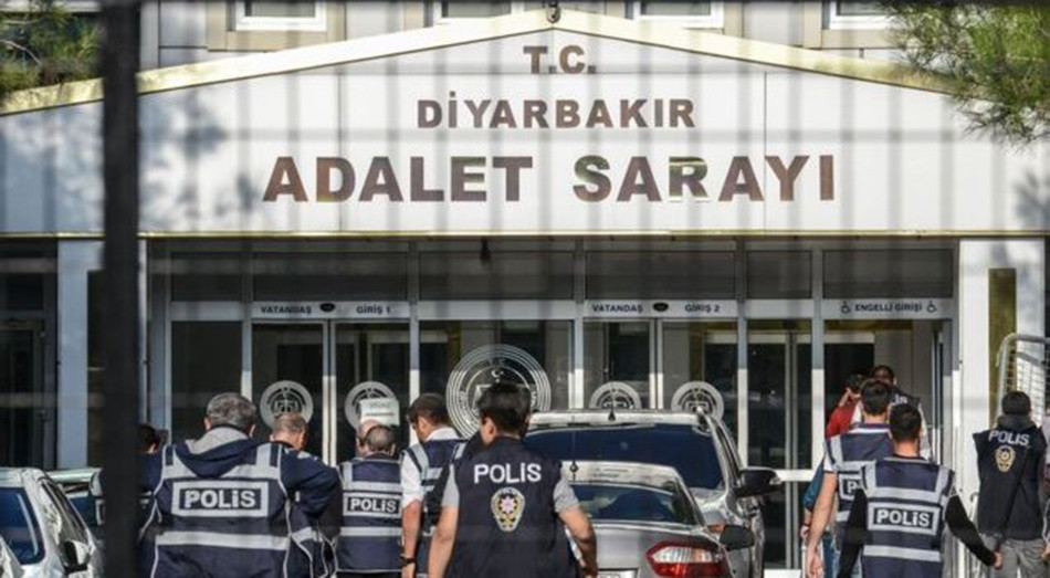 Diyarbakır'da polis korumasıyla geziyordu: Cinayetten tutuklandı
