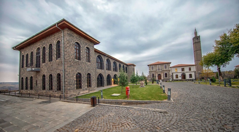 Diyarbakır’daki tarihi İçkale’nin ücretli hale getirilmesine tepki