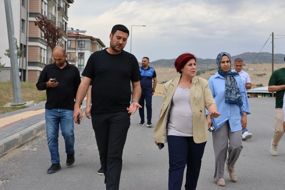Eşbaşkan Bi&ccedil;ici TOKİ Sakinlerinin Sorunlarını Yerinde Dinledi