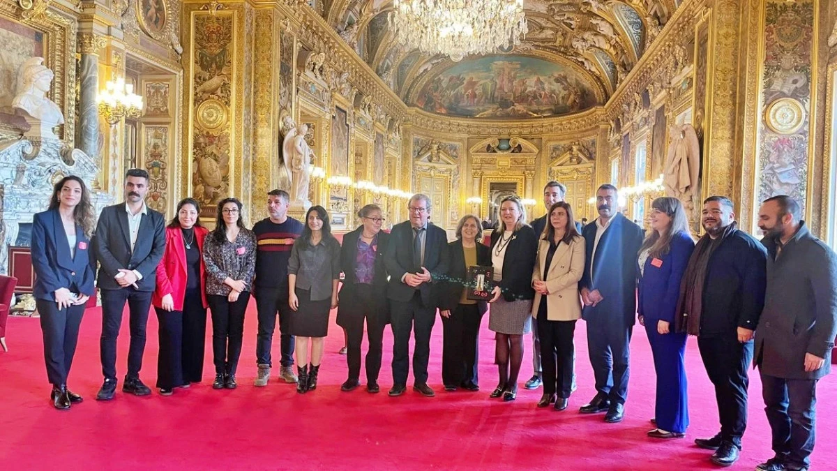 Eşbaşkanlar Fransa’da kayyumu anlatı!