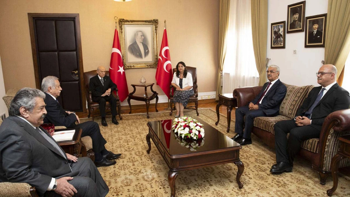 İmralı Heyeti Bahçeli'yi ziyaret edecek