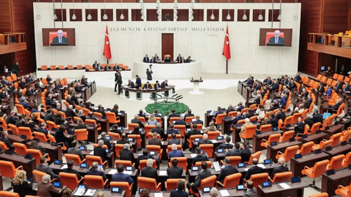 İşte Meclis'te partilerin imzasına sunulan &Ccedil;er&ccedil;eve Yasa'nın tam metni