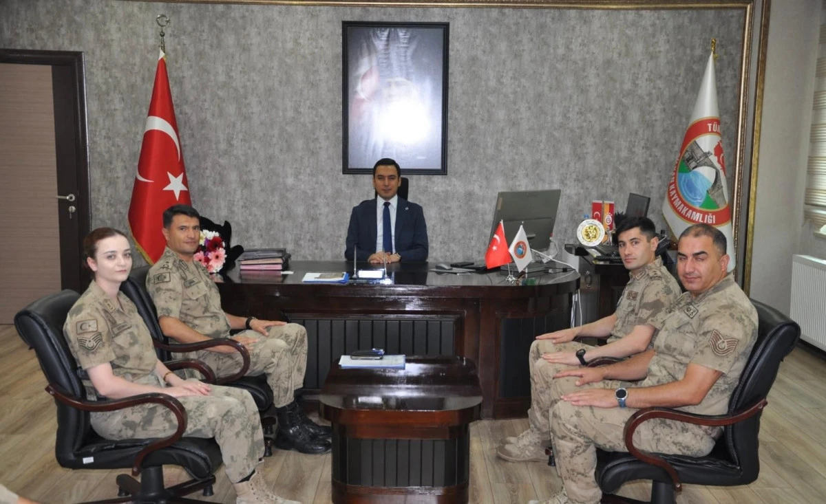 Jandarma’dan Kaymakam Uğuz’a Anlamlı Ziyaret