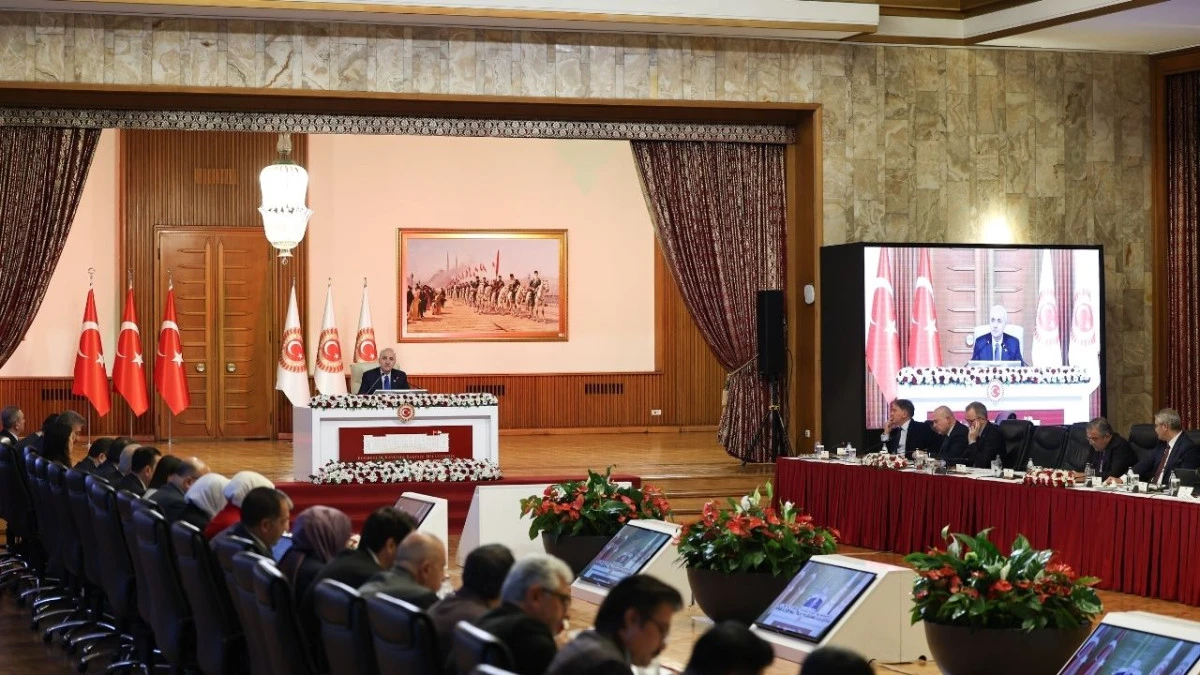 Komisyon rapor i&ccedil;in &lsquo;yazım ekibi&rsquo; kararı aldı