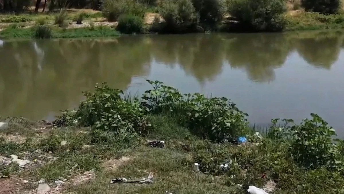 Koruma altındaki Hevsel Bah&ccedil;eleri kirletiliyor