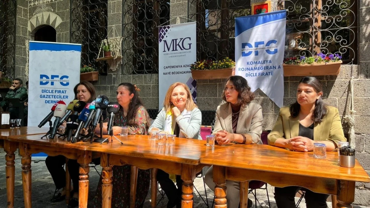 K&uuml;rt Gazeteciler G&uuml;n&uuml; Diyarbakır&rsquo;da kutlandı