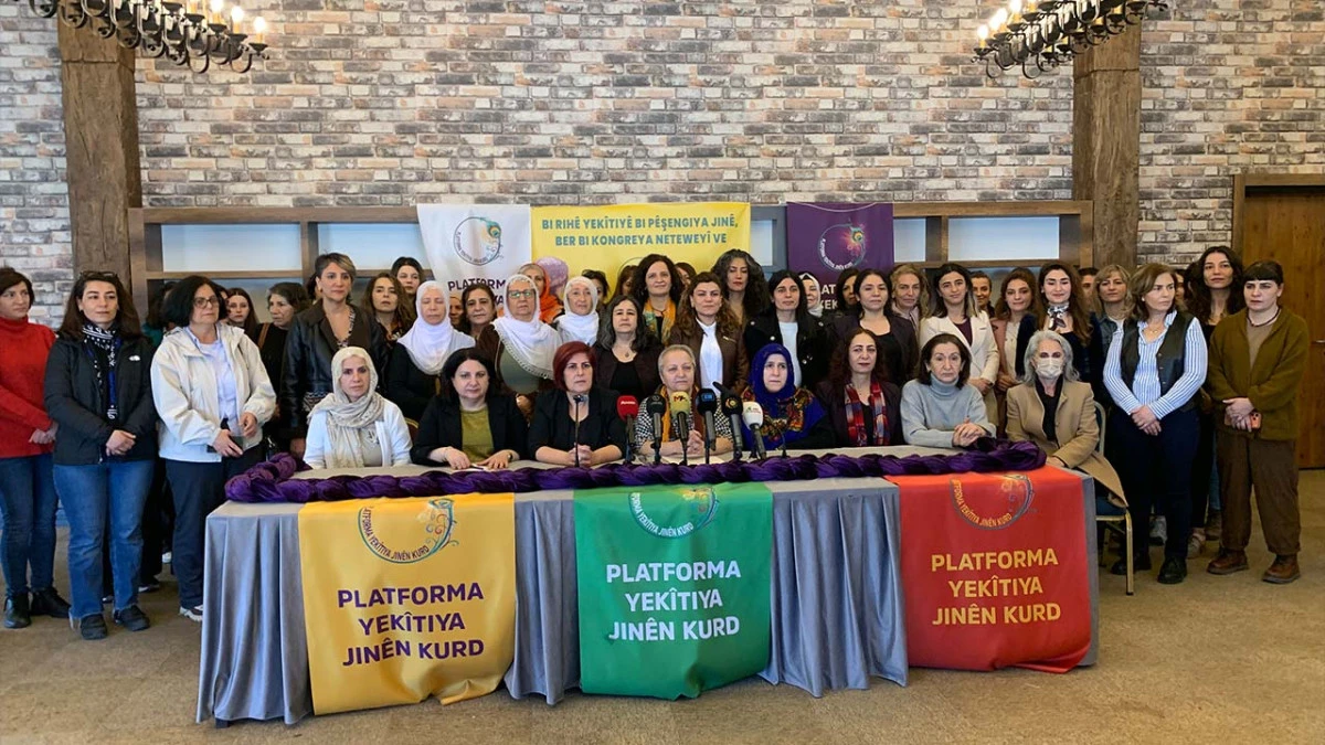 K&uuml;rt kadınları &lsquo;birlik&rsquo; i&ccedil;in Diyarbakır&rsquo;da toplanacak