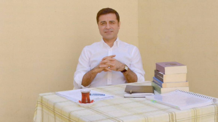 Selahattin Demirtaş'tan yeni roman!