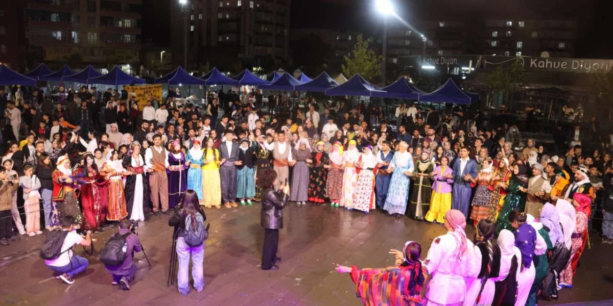 Silvan&rsquo;da kadınların k&uuml;lt&uuml;rel mirası sahneye taşındı