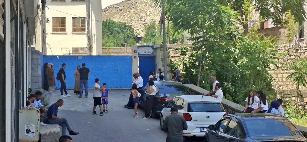 Silvan&rsquo;da YKS'nin ilk oturumu TYT başladı
