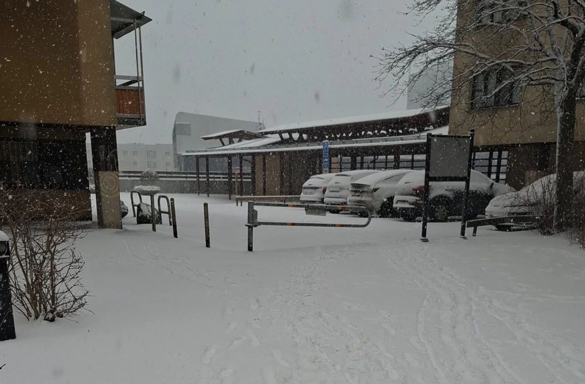 Stockholm&rsquo;de Yılın İlk Karı: Başkent Beyaza B&uuml;r&uuml;nd&uuml;