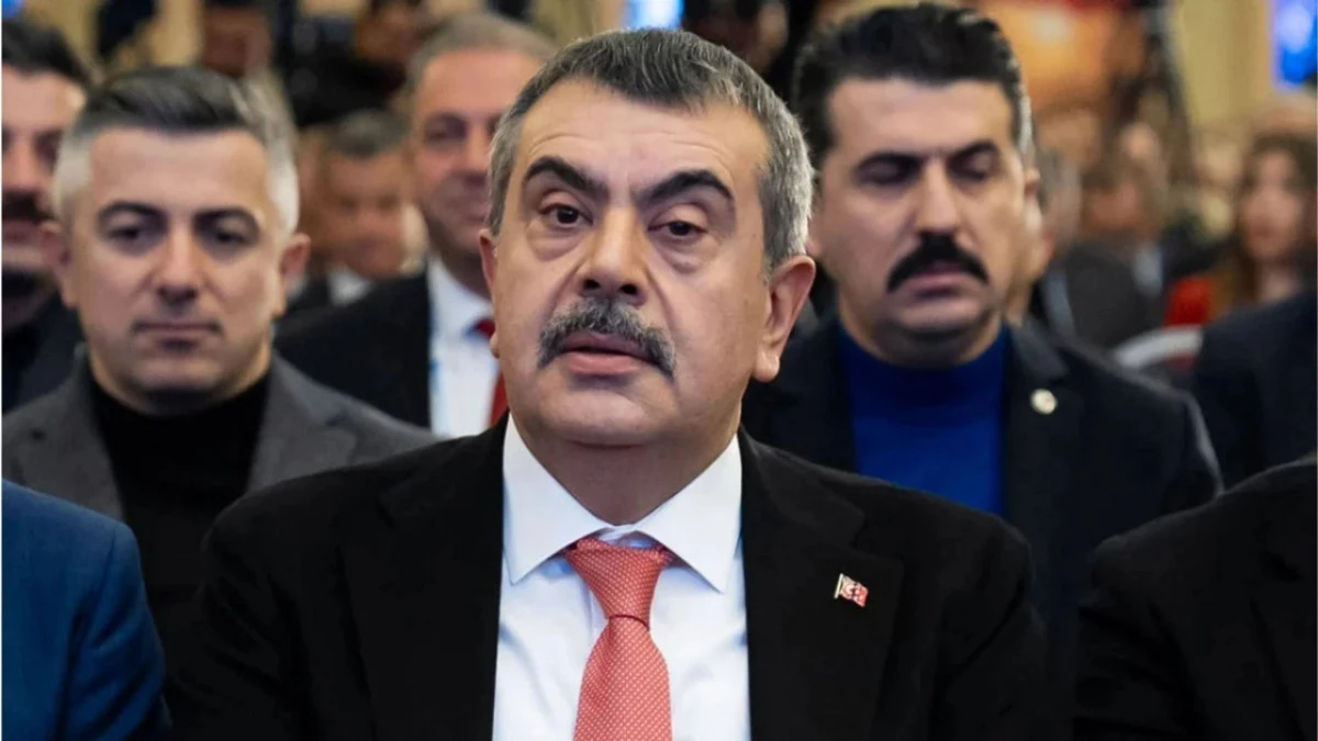 Yusuf Tekin'den laiklik bildirisine dava: Kimin yobaz olduğunu g&ouml;receğiz